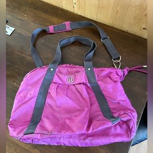 LuLuLemon gym bag